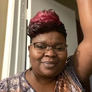 Meet your Posher, Anita